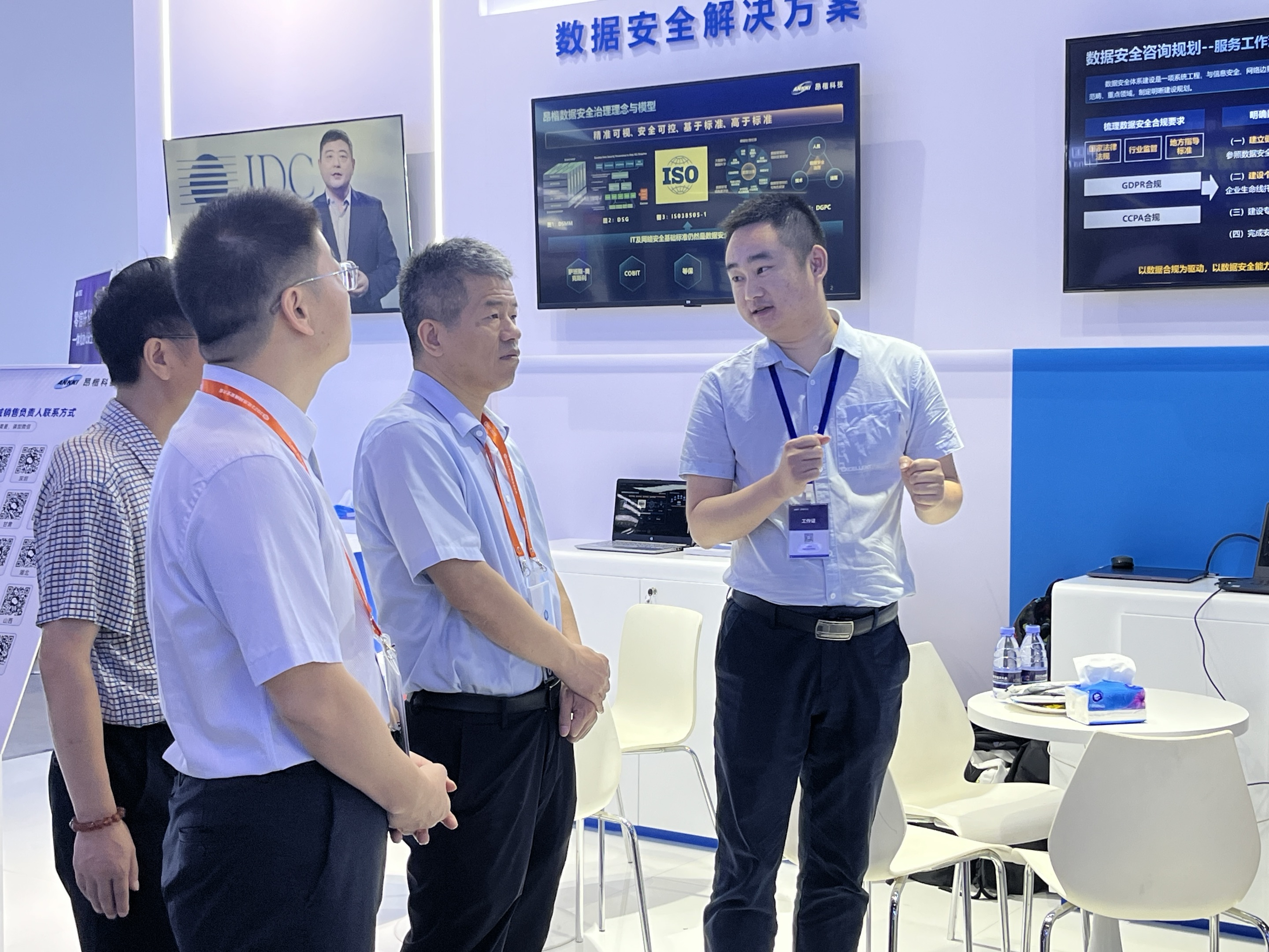 f21cce417591b4f68a2bb6fd41831156.jpg f21cce417591b4f68a2bb6fd41831156.jpg